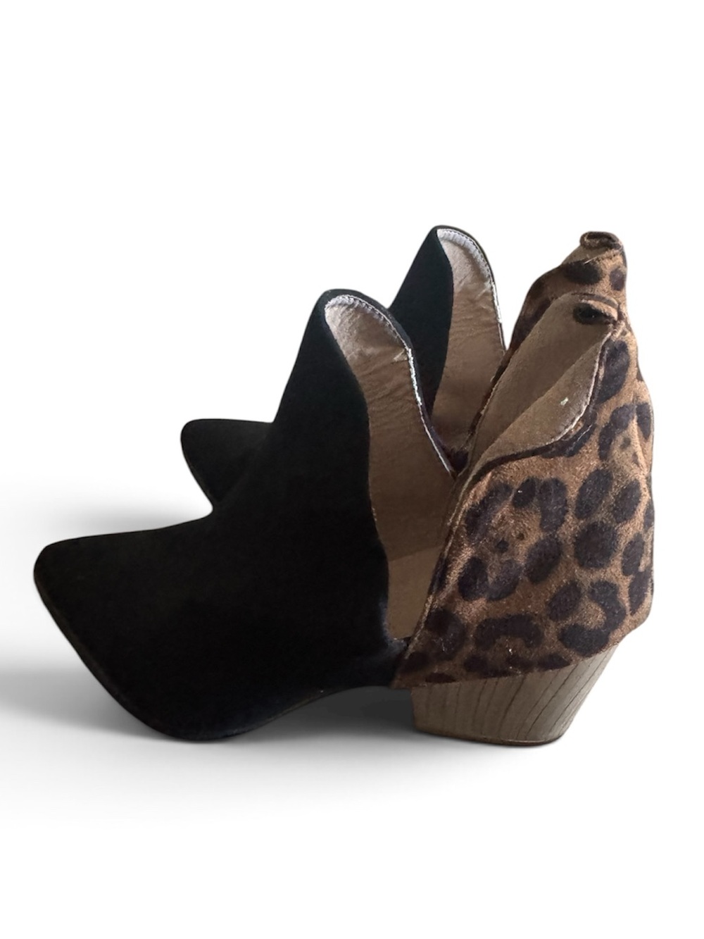 Women's Ankle Cutout leopard print Chunky Block Heel Booties Size 7